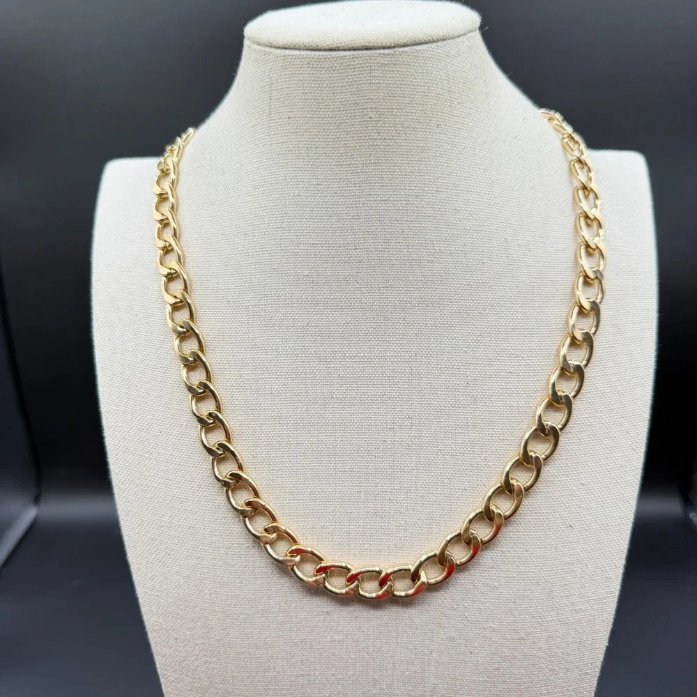 Gold Tone Chunky Curb Chain Necklace Statement Layering Y2K Minimalist Jewelry